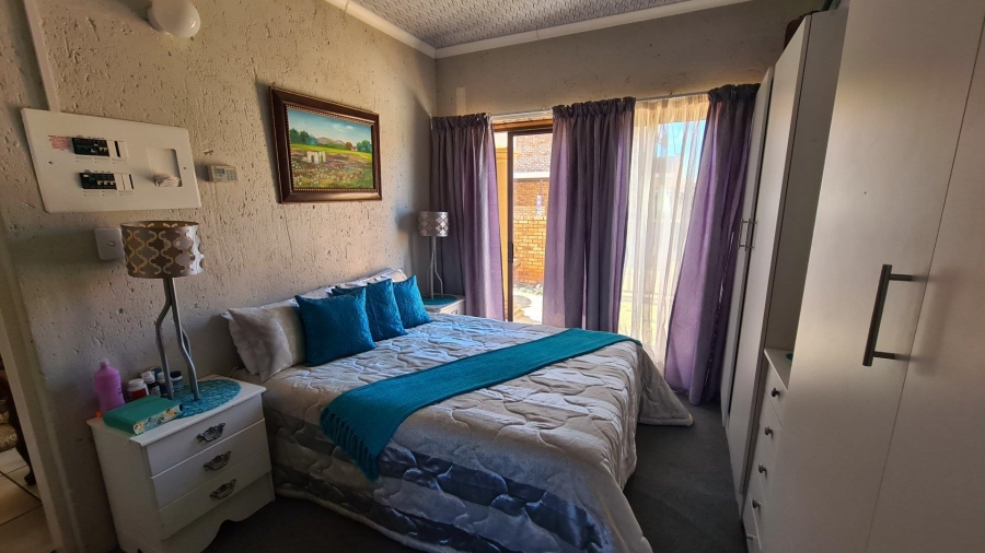 3 Bedroom Property for Sale in Baillie Park North West